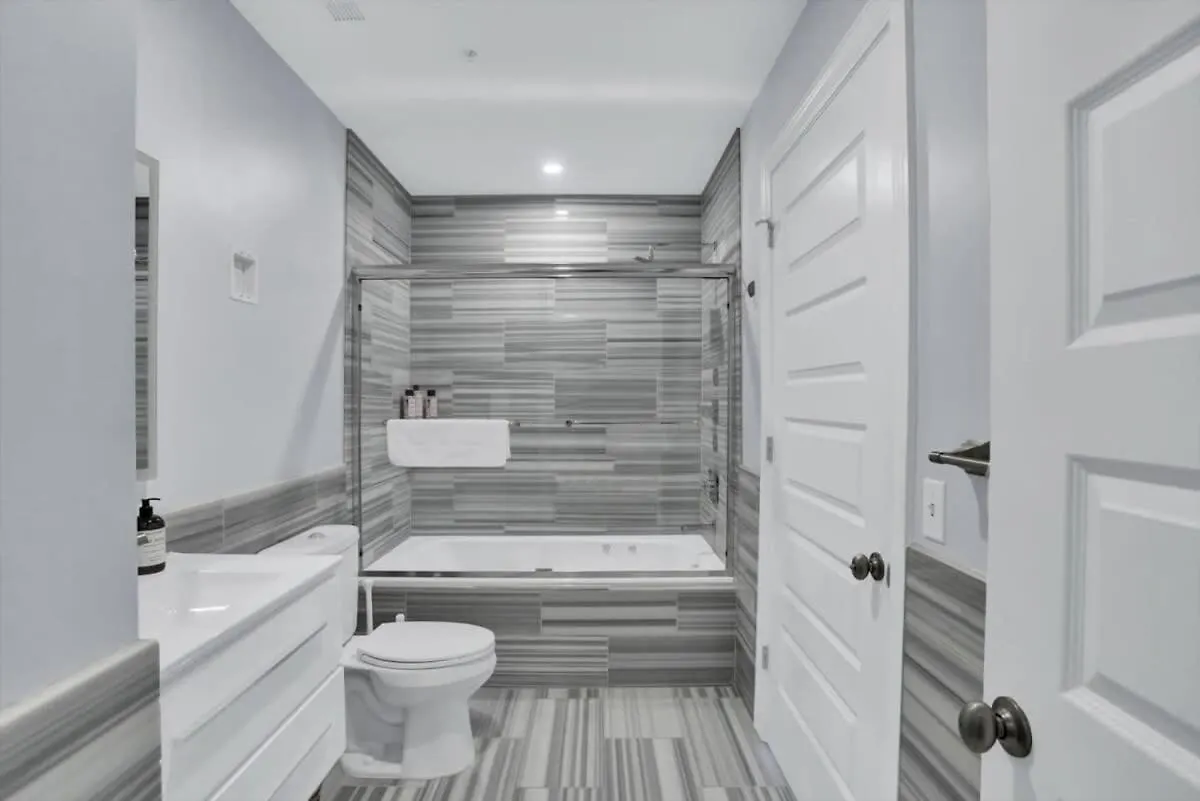 Cozysuites Spacious 2Br, Ppg Paints Arena, Pitts Pittsburgh